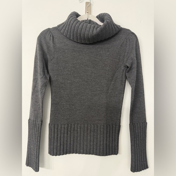 Diane Von Furstenberg Sweaters - Diane Von Furstenberg Women’s Medium Dark Gray 100% Merino Wool Cowl Sweater